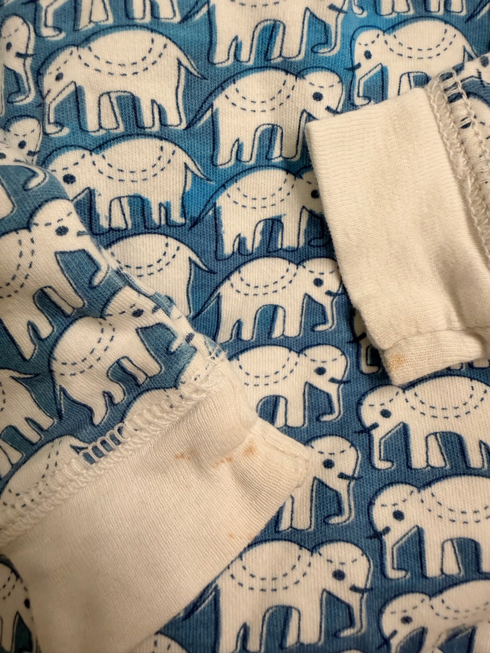 Roller Rabbit Pajamas - Picture 3 of 4